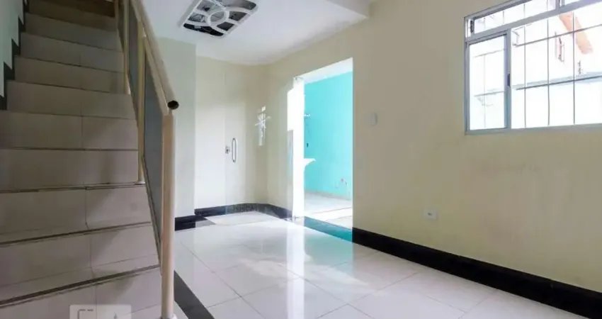 Casa com 2 quartos para alugar na Rua Gentil Braga, Cangaíba, São Paulo