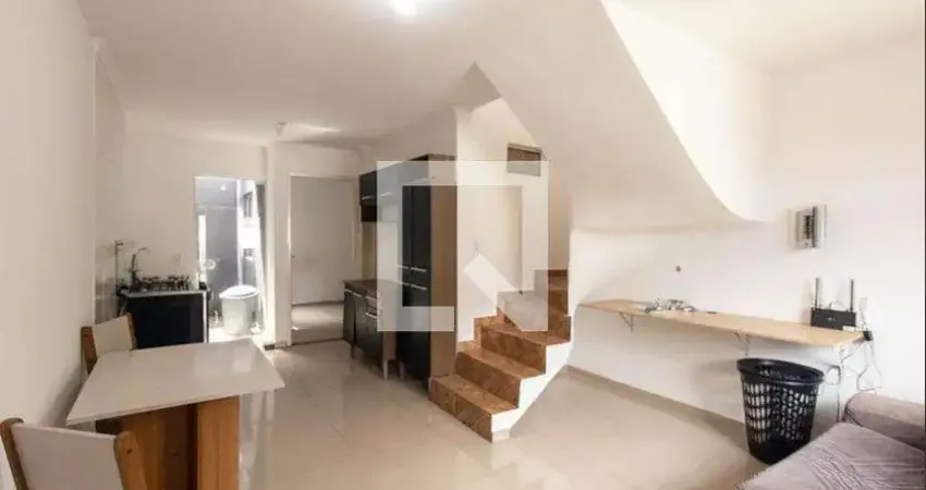 Casa com 2 quartos para alugar na Travessa Maysa, Tatuquara, Curitiba