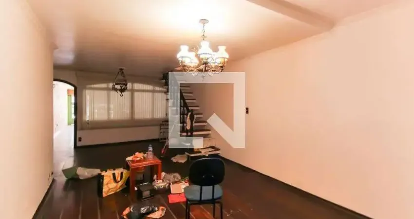 Casa com 2 quartos para alugar na Rua Vladimir Jorge, Belém, São Paulo