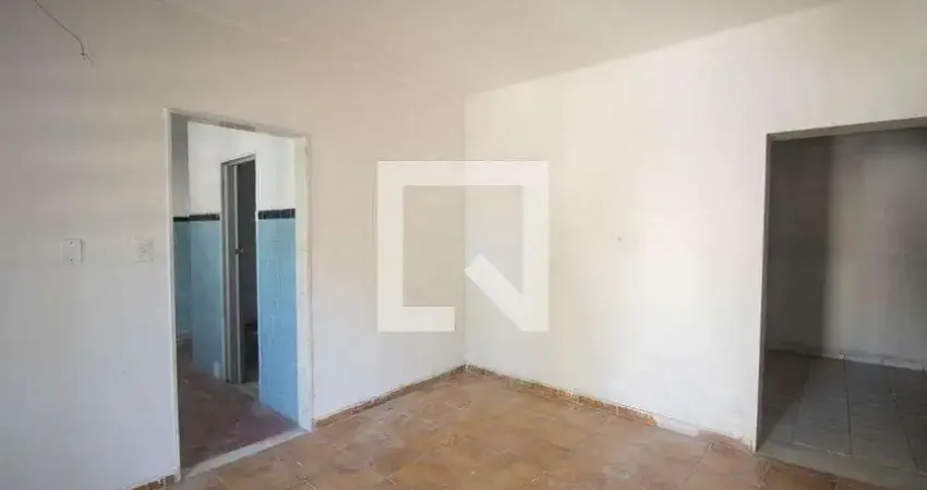 Casa com 3 quartos para alugar na Rua Januário Ribeiro, Rocha, São Gonçalo