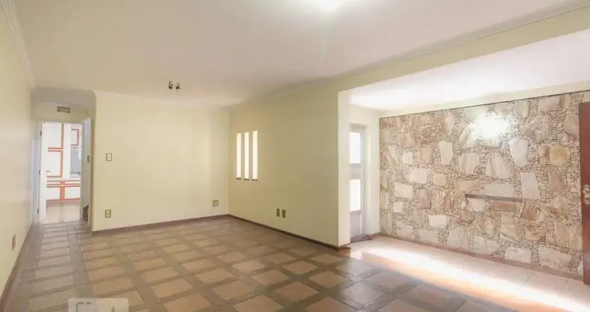 Casa com 3 quartos para alugar na Avenida Professor Abraão de Morais, Saúde, São Paulo