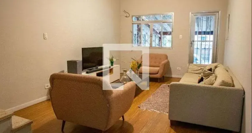 Casa com 3 quartos para alugar na Rua Filipinas, Alto da Lapa, São Paulo