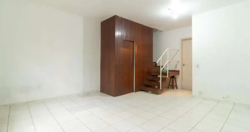 Casa com 3 quartos para alugar na Avenida Bandeirantes, Brooklin, São Paulo