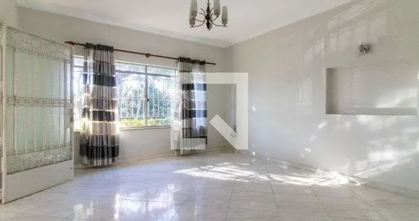 Casa com 3 quartos para alugar na Rua Frei Antônio de Pádua, Jardim Guanabara, Campinas