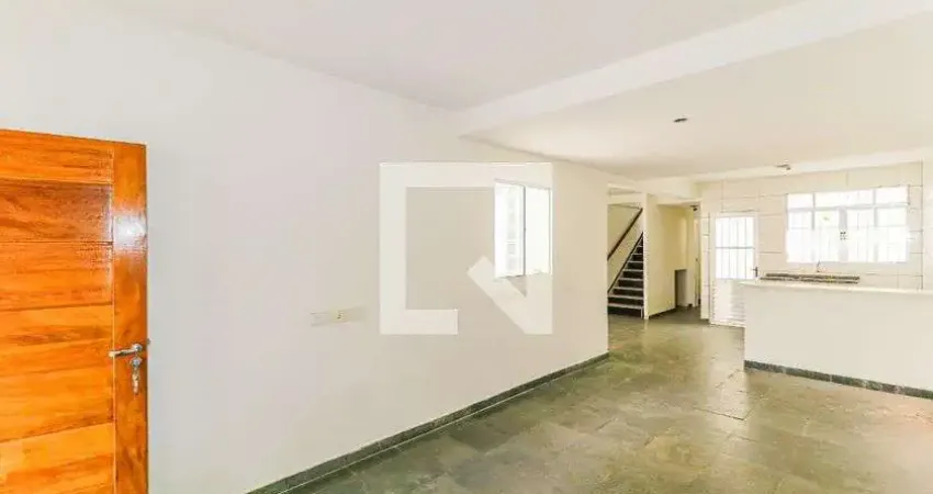 Casa com 2 quartos para alugar na Rua Dom Carlos Duarte Costa, Santo Amaro, São Paulo