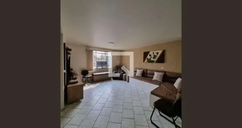 Casa com 4 quartos para alugar na Rua Santa Terezinha, Umbará, Curitiba
