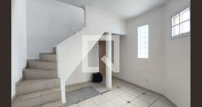 Casa com 2 quartos para alugar na Rua Clemente Pereira, Ipiranga, São Paulo