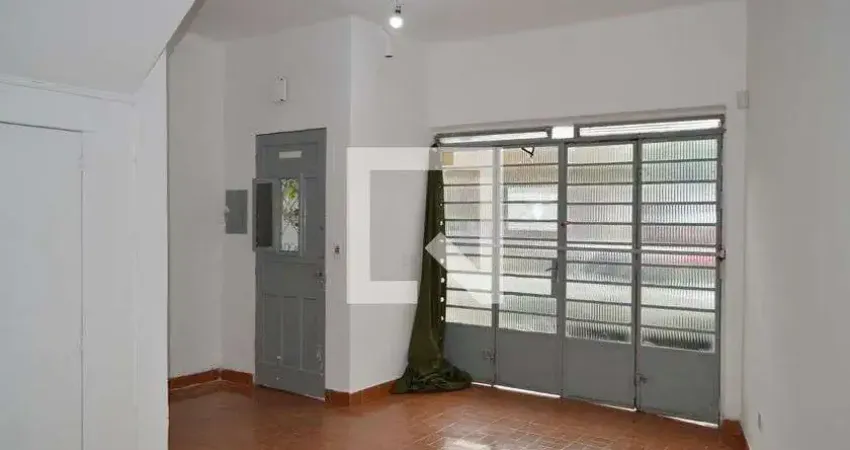 Casa com 2 quartos para alugar na Rua Senador Carlos Teixeira de Carvalho, Cambuci, São Paulo