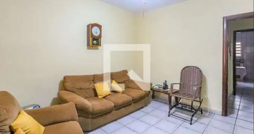 Casa com 2 quartos para alugar na Rua Juruá, Campanário, Diadema