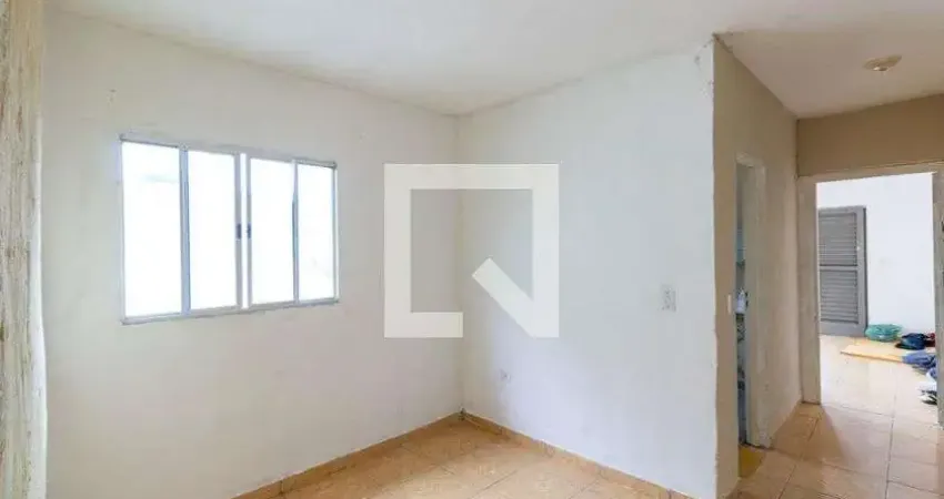 Casa com 3 quartos para alugar na Rua Alto Araguaia, Artur Alvim, São Paulo