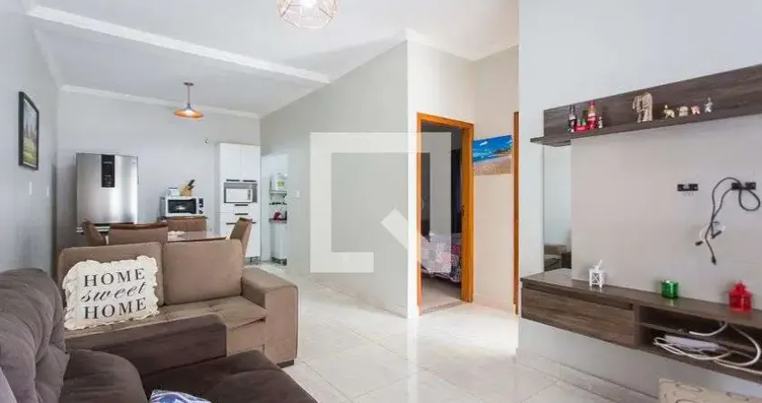Casa com 2 quartos para alugar na Rua Capim Branco N° 77, Granada, Uberlândia