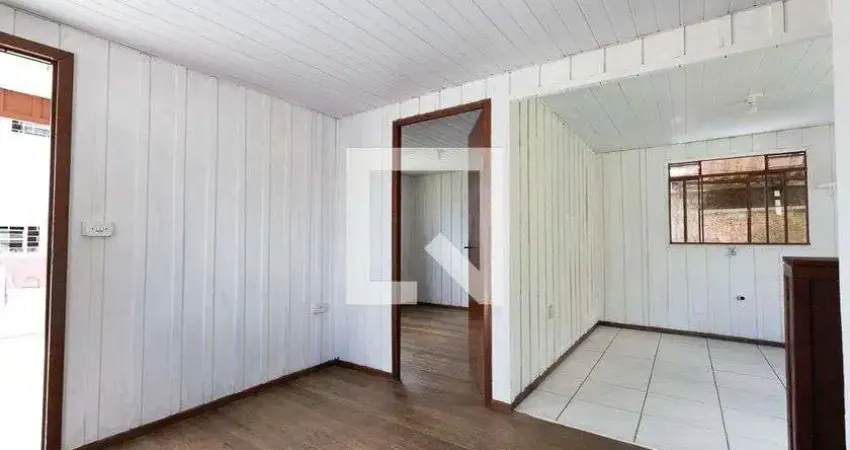 Casa com 1 quarto para alugar na Rua Aleixo Schluga, Santa Cândida, Curitiba