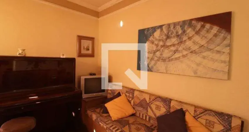 Casa com 2 quartos para alugar na Rua Treze de Maio, Vila Arens I, Jundiaí