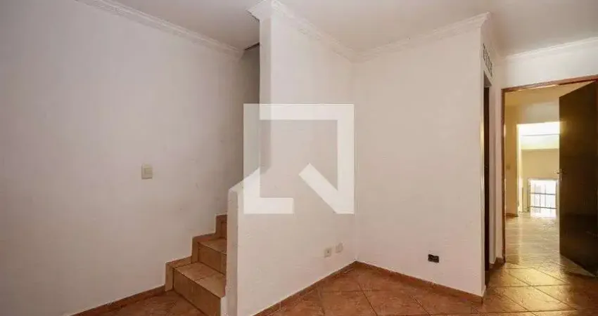 Casa com 2 quartos para alugar na Rua Doutor Anastácio Bonsucesso, Campo Limpo, São Paulo