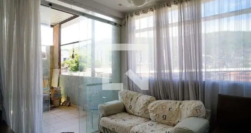 Casa com 1 quarto para alugar na Rua Santos Moreira, Santa Rosa, Niterói