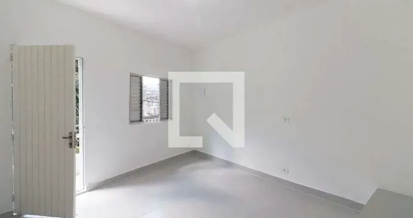 Casa com 2 quartos para alugar na Rua Esplanada, Butantã, São Paulo