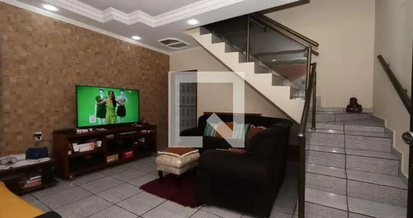 Casa com 3 quartos para alugar na Rua Antônio Civile, Sapopemba, São Paulo