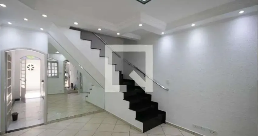 Casa com 2 quartos para alugar na Rua Alcântara, Vila Maria, São Paulo