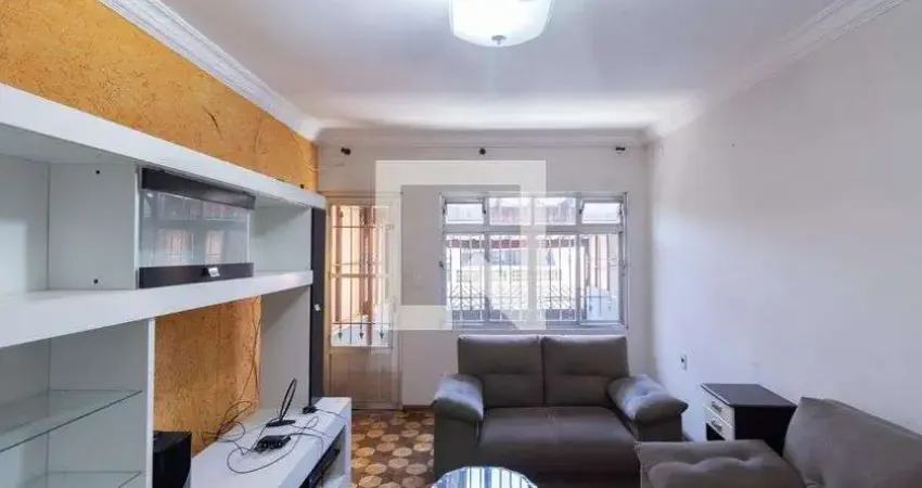 Casa com 3 quartos para alugar na Rua Petrolina, Artur Alvim, São Paulo