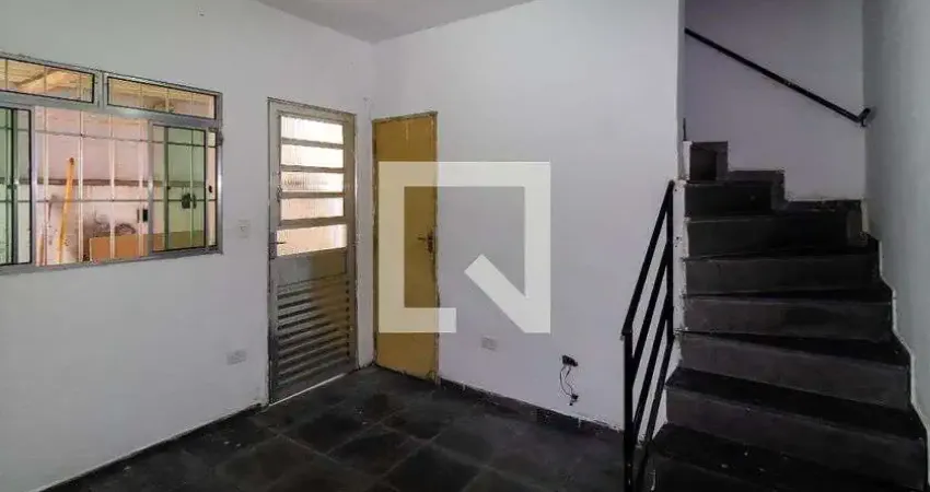 Casa com 2 quartos para alugar na Rua Frei Bernardino Coste, Sapopemba, São Paulo