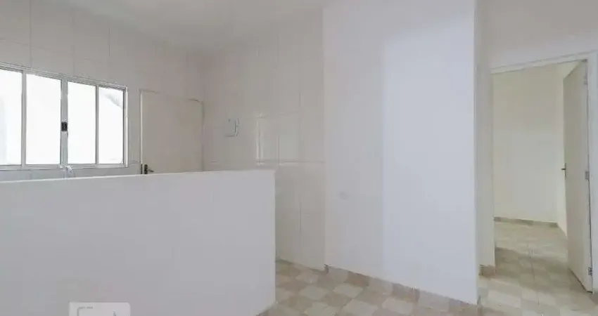 Casa com 2 quartos para alugar na Rua Sobral Júnior, Vila Maria, São Paulo