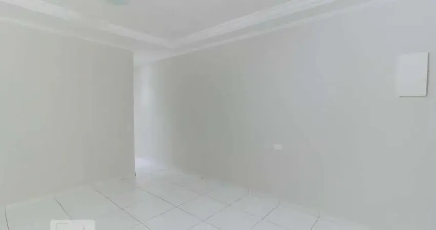 Casa com 2 quartos para alugar na Rua Botuporã, Itaquera, São Paulo