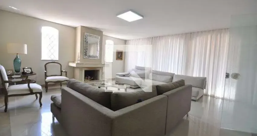 Casa com 4 quartos para alugar na Rua Genova, Tucuruvi, São Paulo