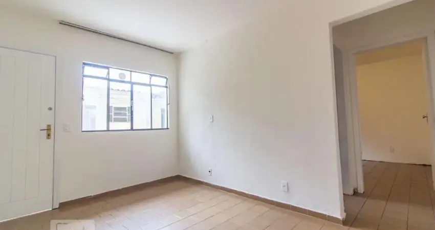 Casa com 1 quarto para alugar na Rua Rio Azul, Fazendinha, Curitiba