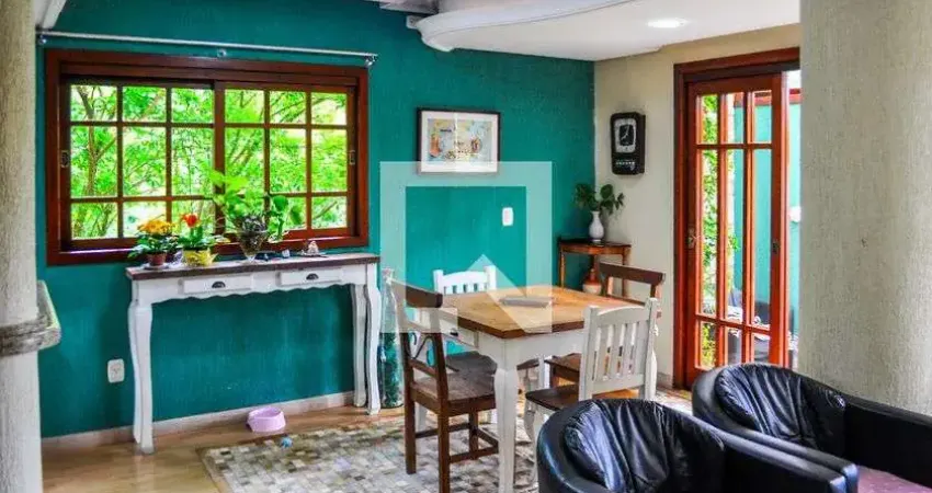 Casa / sobrado em condomínio para aluguel - santa tereza , 3 quartos,  215 m² - porto alegre