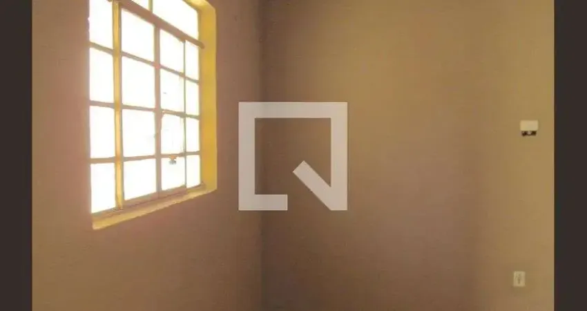 Casa com 1 quarto para alugar na Avenida César Abraão, Centro, Osasco