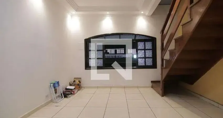 Casa com 3 quartos para alugar na Rua Tamboara, Cangaíba, São Paulo