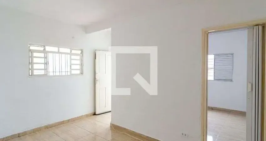 Casa com 1 quarto para alugar na Rua das Grumixamas, Jabaquara, São Paulo