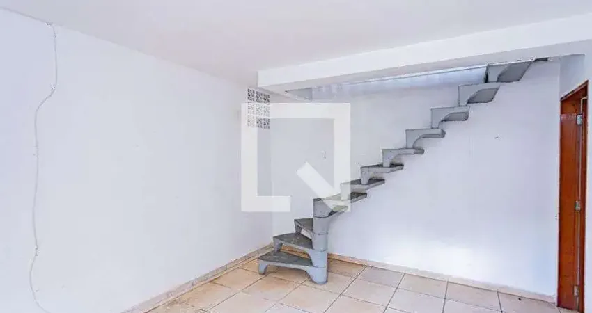 Casa com 3 quartos para alugar na Rua Nuto Santanna, Vila Miriam, São Paulo