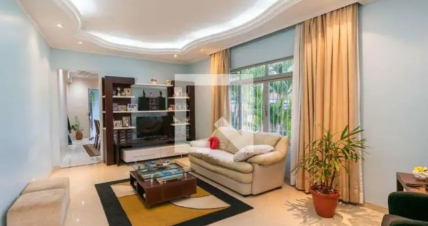 Casa com 3 quartos para alugar na Rua Donato, Piqueri, São Paulo