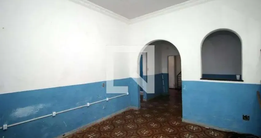 Casa com 3 quartos para alugar na Avenida Monsenhor Félix, Irajá, Rio de Janeiro