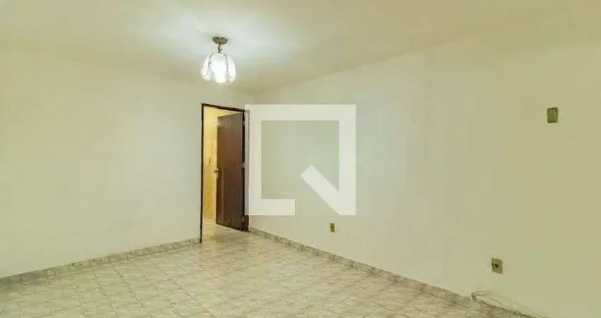 Casa com 2 quartos para alugar na Rua Itaparica, Vila Mascote, São Paulo