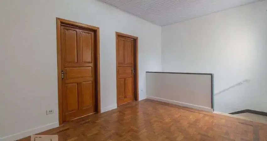 Casa com 3 quartos para alugar na Rua Padre Raposo, Mooca, São Paulo