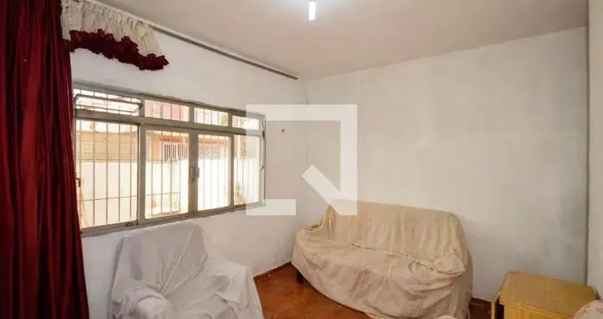 Casa com 2 quartos para alugar na Rua Plutão, Taboão, Guarulhos