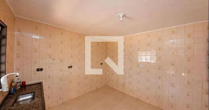 Casa com 2 quartos para alugar na Rua Alfredo Marcondes, Aricanduva, São Paulo