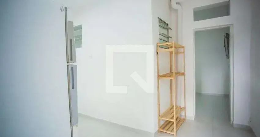 Casa com 1 quarto para alugar na Rua Serranos, Saúde, São Paulo