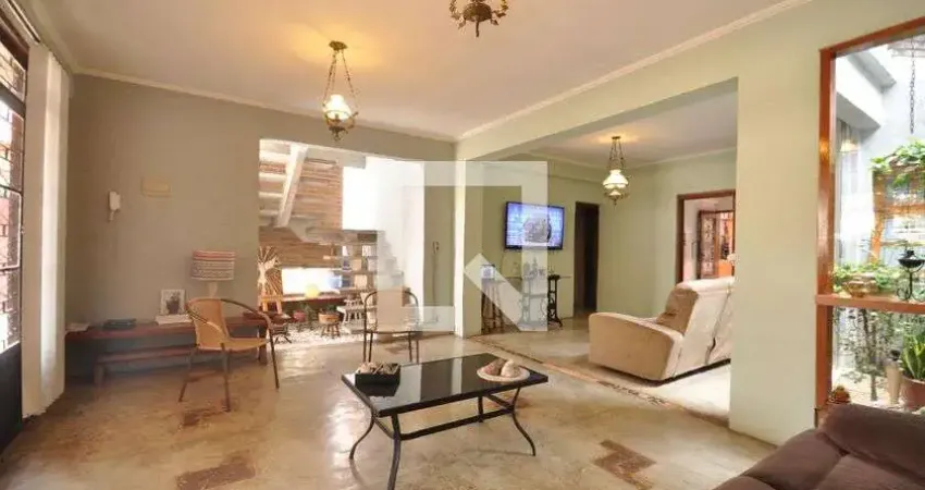 Casa com 5 quartos para alugar na Rua Luiz Antônio de Oliveira Alves, Vila Mazzei, São Paulo