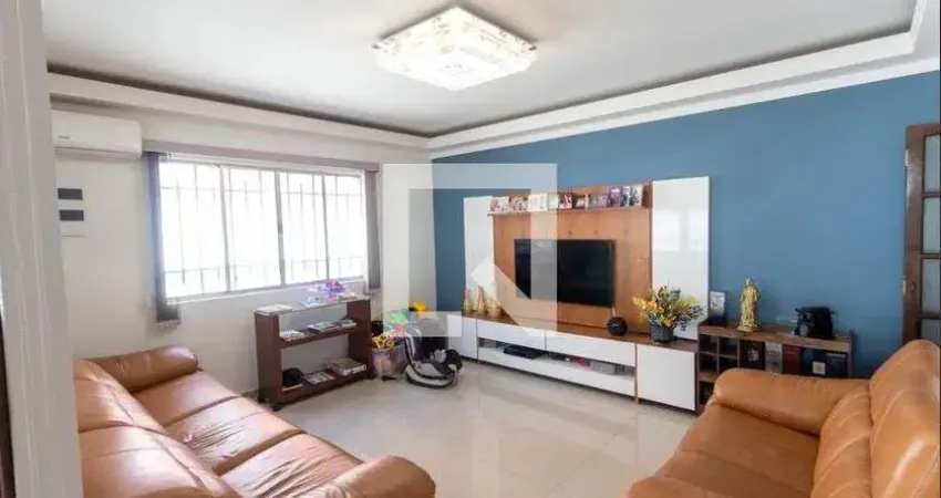 Casa com 3 quartos para alugar na Travessa Manoel dos Santos Valbano, Vila Ré, São Paulo