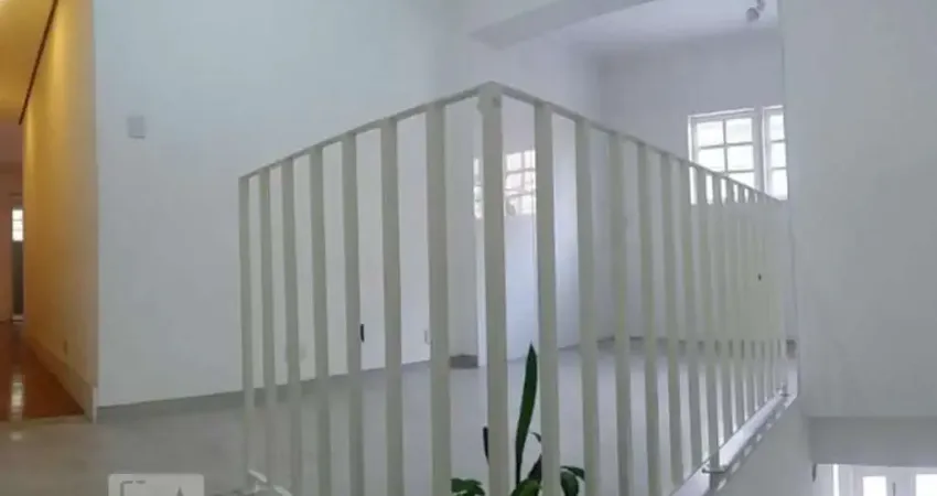 Casa com 2 quartos para alugar na Rua Loureiro Batista, Vila Mariana, São Paulo