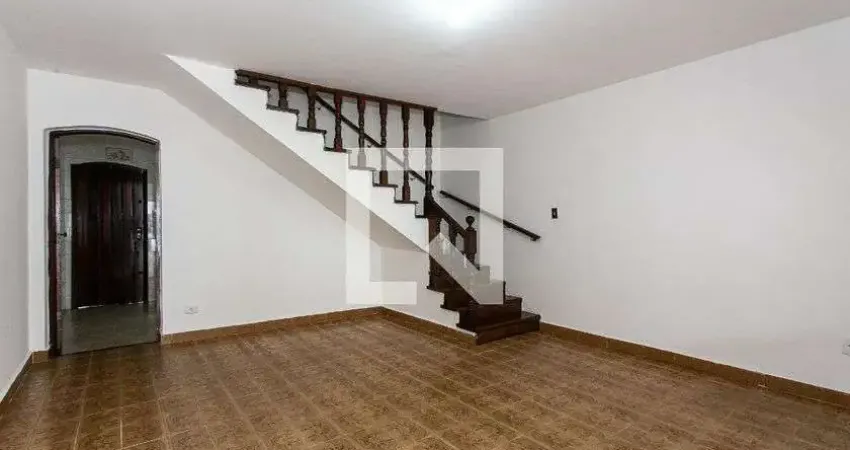 Casa com 2 quartos para alugar na Rua Atucuri, Vila Carrão, São Paulo