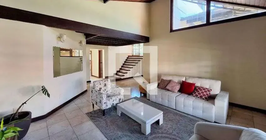 Casa / sobrado em condomínio para aluguel - piratininga, 3 quartos,  450 m² - niterói