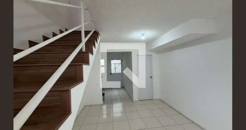 Casa com 2 quartos para alugar na Avenida Buritis Quadra 600 Rua 07 Lote 71, Samambaia Sul (Samambaia), Brasília