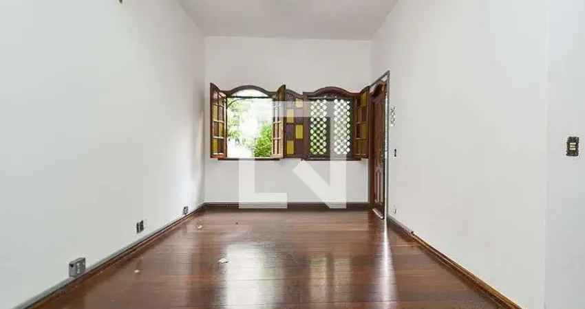 Casa com 5 quartos para alugar na Rua Andesita, União, Belo Horizonte