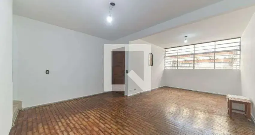 Casa com 3 quartos para alugar na Rua Bernardino de Campos, Campo Belo, São Paulo