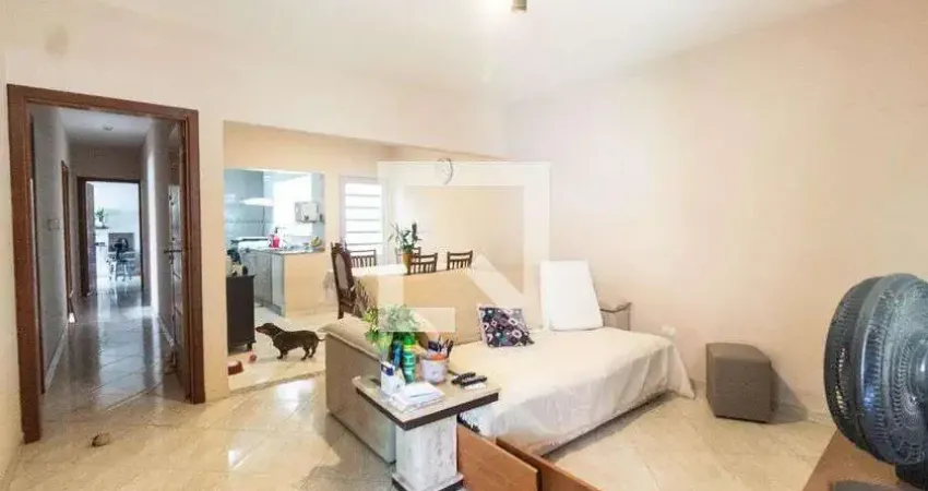 Casa com 3 quartos para alugar na Rua José de Albuquerque Medeiros, Água Fria, São Paulo