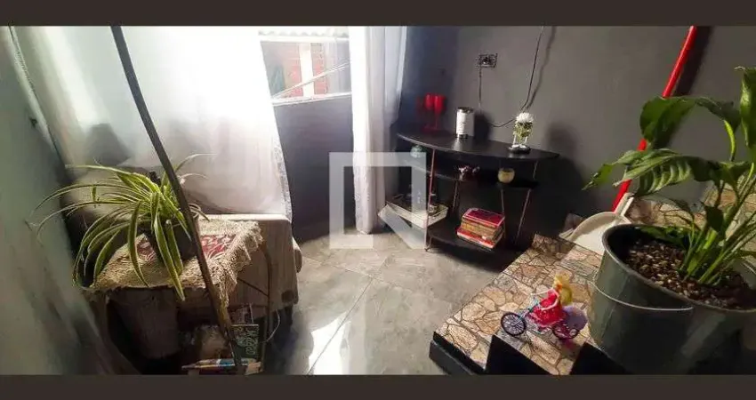 Casa com 2 quartos para alugar na Viela Roque Santeiro, Veloso, Osasco